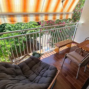 & Tom Apartment